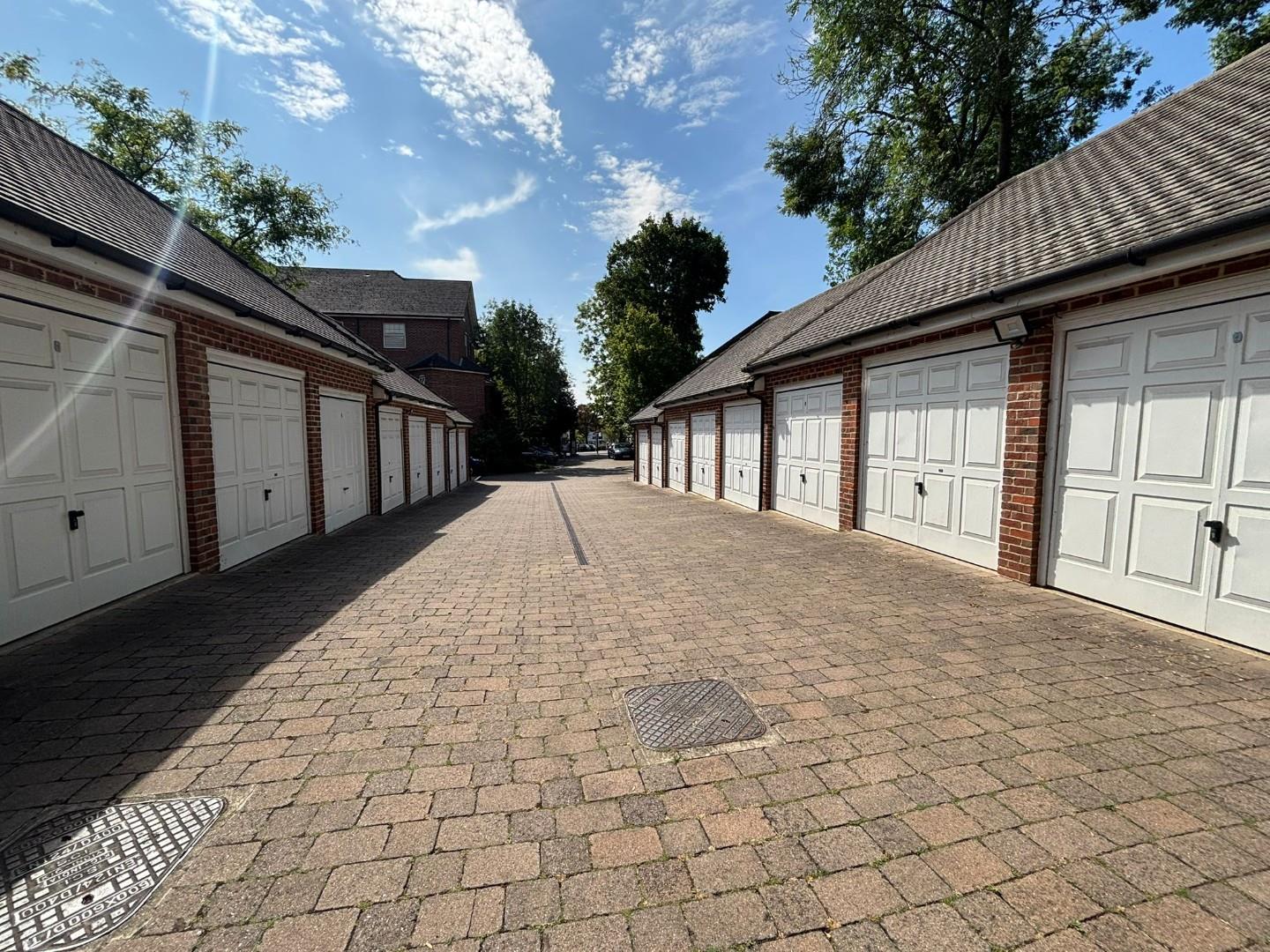 Turnberry Close, Hendon, NW4, London